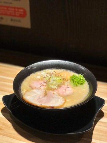 景安站《藏味拉麵》｜排了一小時的拉麵🍜