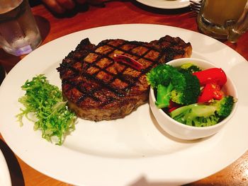 台北美食｜Texas Roadhouse德州鮮切牛排🥩民生店