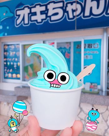 日本美食｜沖繩美麗海水族館🐬藍柑橘蘇打冰淇淋
