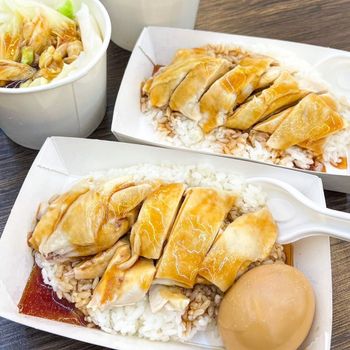 🍴新北美食🍴板橋超好吃軟嫩的雞肉飯❤️