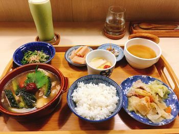 台北美食｜民生社區芝生食堂，一人前定時大滿足！