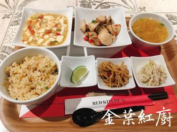 台北美食｜微風南山B2美食街🍁金葉紅廚