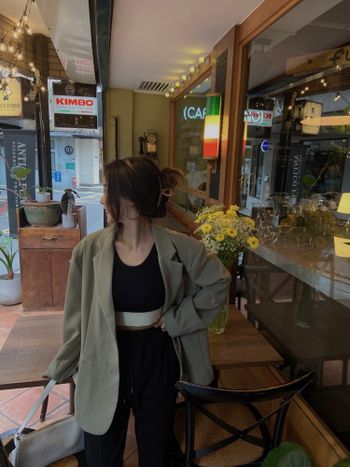 不當辣妹了，今天是總監look
