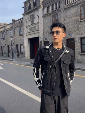 新人报道，多多关照