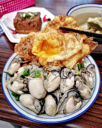 花蓮美食｜夏天就是要吃肥美蚵仔 