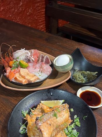 台北探店｜霸氣的日式海鮮丼飯 