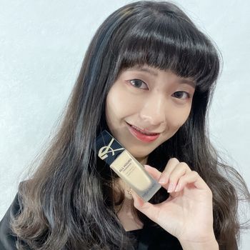 #夏日清透妝 全新升級的YSL恆久完美無瑕持妝粉底