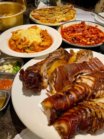 【台北松山】大份量 適合多人聚餐的超熱門韓式料理—韓食堂🇰🇷