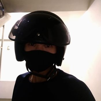 搞得像搶劫似的😂😂😂