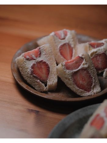 草莓季來了🍓回訪超讚草莓生乳三明治