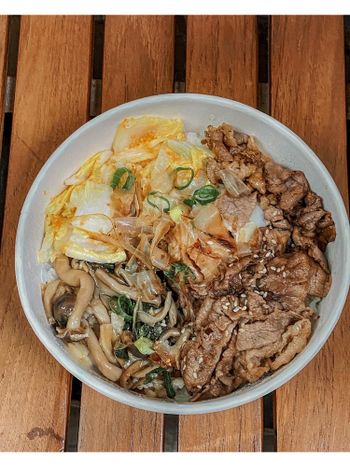 一試誠主顧 爆炸好吃燒肉飯｜道地之最