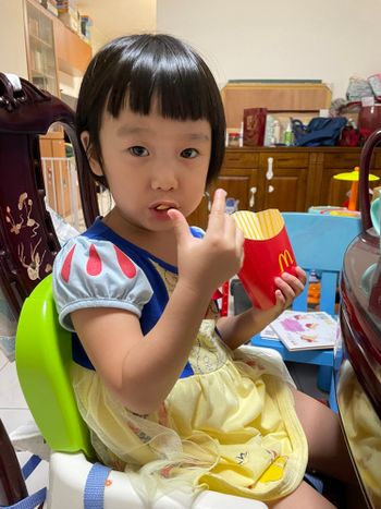 安柏琳唯一一件公主裝