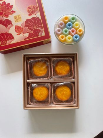 中秋禮盒｜吃的肥但滿足！半島月餅禮盒首次開箱🐰