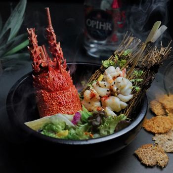 中秋新饗宴！「Bar. Tender八天」龍蝦套餐霸氣上桌