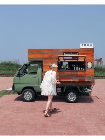 #澎湖美食。外垵漁港旁的神秘咖啡車