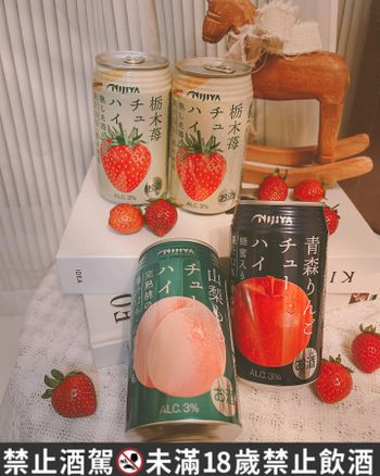 媽媽都需要一個地下社會，去抒發柴米油鹽與女人責任。在酒精裡流溢出女人私語。