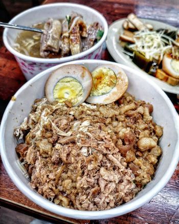 桃園美食｜鮪魚雞絲滷肉飯，什麼奇妙組合 🤣
