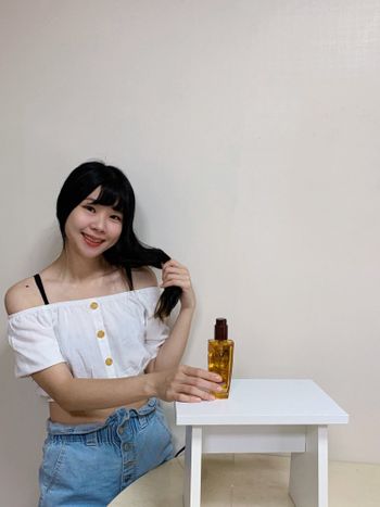 好物推薦_修護毛躁髮 巴黎萊雅金緻護髮精油