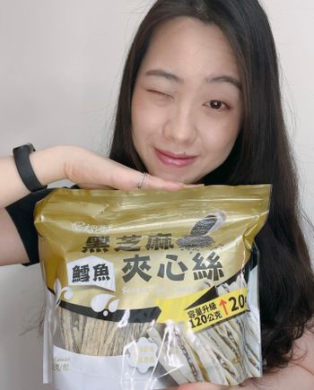 好市多必買零食【鱈魚黑芝麻夾心絲】
