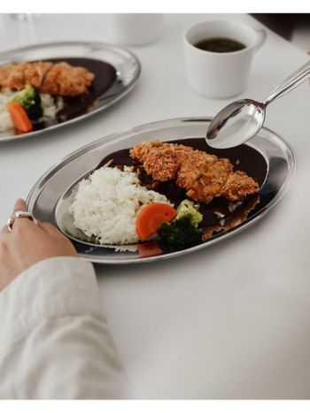 【台北美食】睽違兩年後重新開幕的日本洋食專賣店，酥脆炸豬排配歐風咖喱簡直人間美味🍛