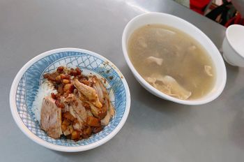 高雄▴鹽埕區│捷運鹽埕埔站美食│在地人氣老店│鴨肉珍