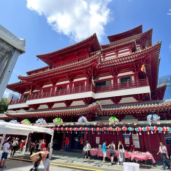 【新加坡-Singapore】牛車水必造訪景點│佛教藝術歷史│ 佛牙寺龍華院