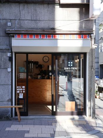 ㄩㄐ今天吃什麼？帶你們吃日本上野轉角咖啡店｜SHI-TEN coffee
