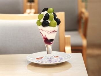 東京美食｜來吃水果パフェ🍇