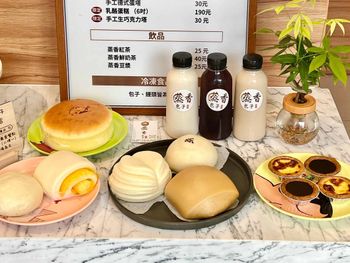 蒸香包子專賣店～好Q好香好好吃！新開幕手工製作現蒸包子專賣店～香菇蛋黃肉包、爆漿黑糖包、限定乳酪蛋糕通通有～蒸香包子菜單