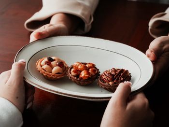 【台北美食】超熱門年節禮盒推薦，輕烘焙吃得出食材原味🌰