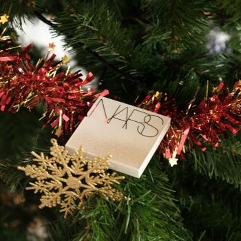 NARS 聖誕節限定流金夜閃派對9色眼影盤