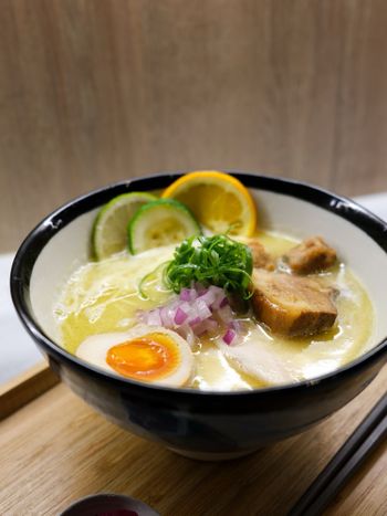 【 台北美食↠懸日拉麵 】