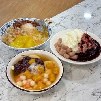 台北信義｜紅茶 豆漿可以無限暢飲、配料多達50種の平價冰店🍧