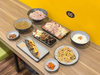 （中山區美食）鵝娘去骨鵝肉～高CP值小吃！鵝油飯20元、下水湯30元～鵝肉全餐一次吃爽爽！鵝娘菜單