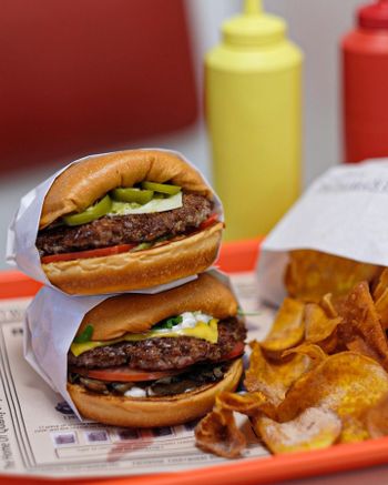 🍴Everywhere burger club🍴
