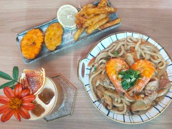 南勢角創意美食調酒推薦【語你。酒食製作】溫馨精巧的餐酒館推薦!!