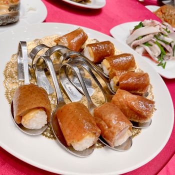 超可口的🤤櫻桃鴨握壽司 📍宜蘭 蘭城晶英酒店 紅樓中餐廳