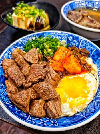 高雄美食｜超狂牛B飯