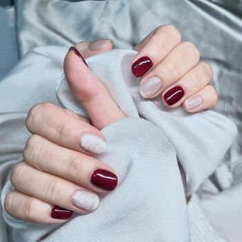 大家新年快樂🎊就愛單色貓眼美甲💅
