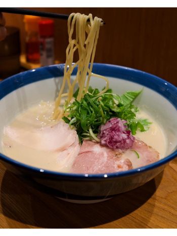 【 台北美食↠池音鶏白湯ラーメン 】