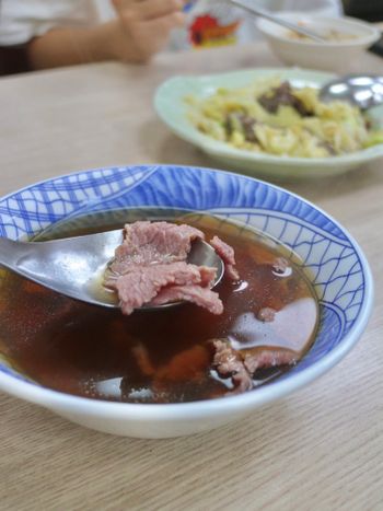 佳里《萬林牛肉湯》｜佳里最有名溫體牛肉湯