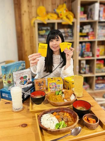 好吃又好玩 台北桌遊餐廳推薦「蜂蜜窩咖啡館」