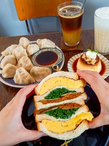 大安站深夜咖啡廳