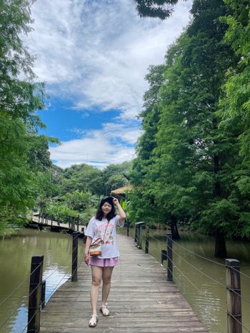 炎熱的天氣代表正式進入夏天，假期旅遊穿搭