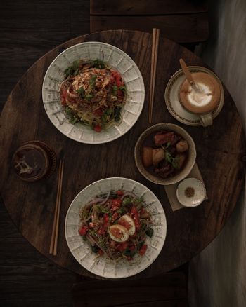 粼粼