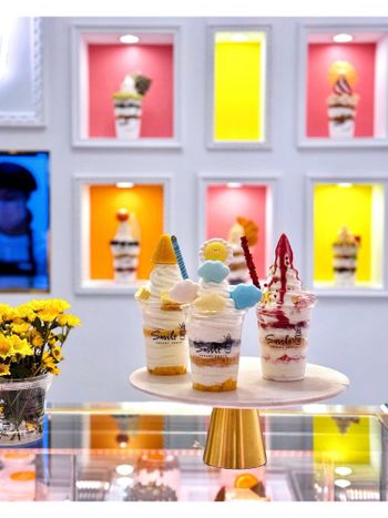 Smile Froyo 『以視覺之豔，解味蕾之癮。優格冰品的極致展現！』