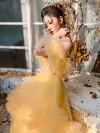 亮眼黃紗💛婚紗樣本模特兒拍攝📷