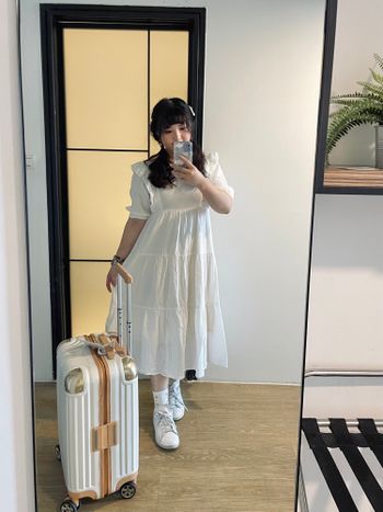一個人旅行｜很適合看海的白色洋裝