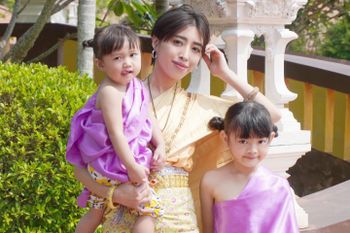 【泰國旅遊推薦】芭達雅 Pattaya 爽泰度假莊園,皇家宴會,水果自助餐,傳統泰式服裝,放水燈,潑水節體驗