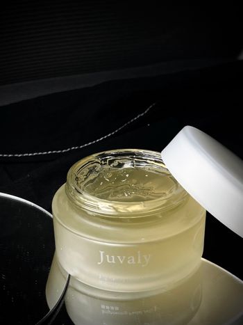 夏天和我一樣喜歡曬太陽的姊妹都如何保養肌膚呢~